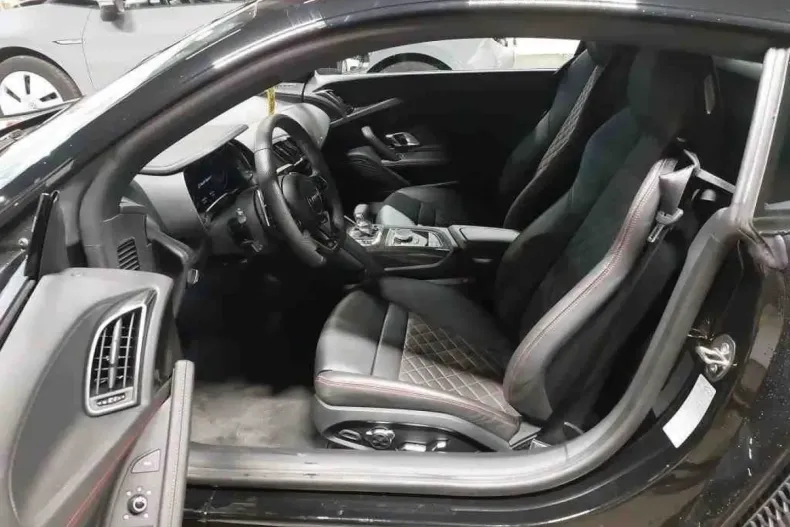 Audi R8 din 2024 cu 10.000 km - oferta AUD184722 - foto 6