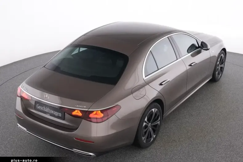 Mercedes-Benz E 300 (Clasa E) din 2025 cu 8.074 km - oferta MER184726 - foto 10