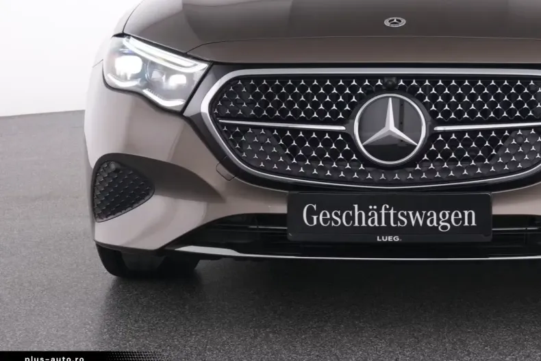 Mercedes-Benz E 300 (Clasa E) din 2025 cu 8.074 km - oferta MER184726 - foto 14