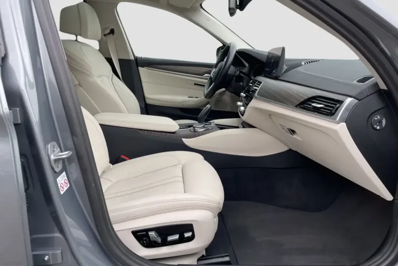 BMW 530 (Seria 5) din 2022 cu 35.442 km - oferta BMW184742 - foto 8