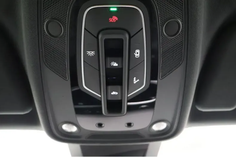 Audi Q8 din 2024 cu 16.884 km - oferta AUD184750 - foto 17