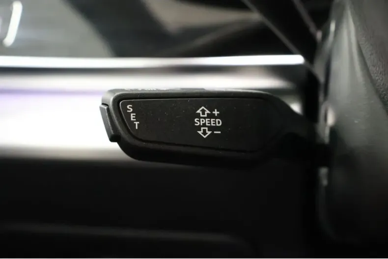 Audi Q8 din 2024 cu 16.884 km - oferta AUD184750 - foto 22