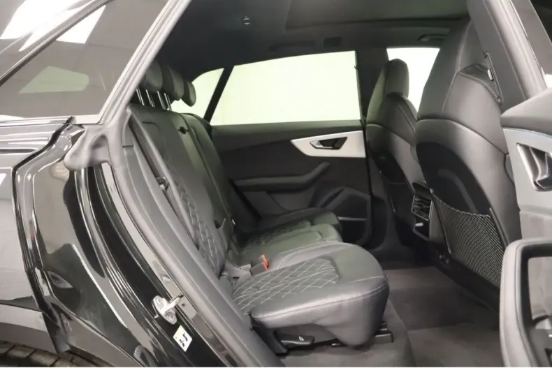 Audi Q8 din 2024 cu 16.884 km - oferta AUD184750 - foto 31