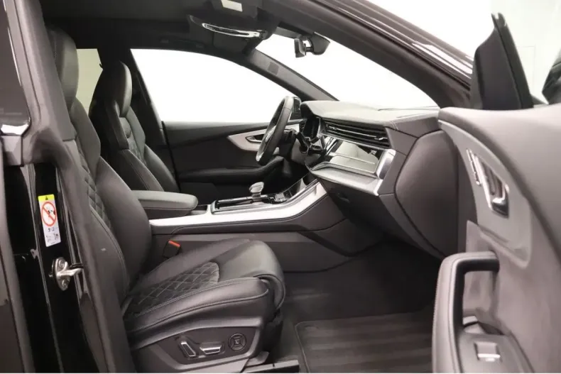 Audi Q8 din 2024 cu 16.884 km - oferta AUD184750 - foto 32