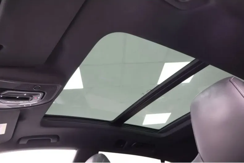 Audi Q8 din 2024 cu 16.884 km - oferta AUD184750 - foto 34