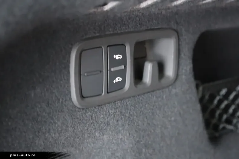 Audi Q8 din 2021 cu 58.990 km - oferta AUD184752 - foto 23