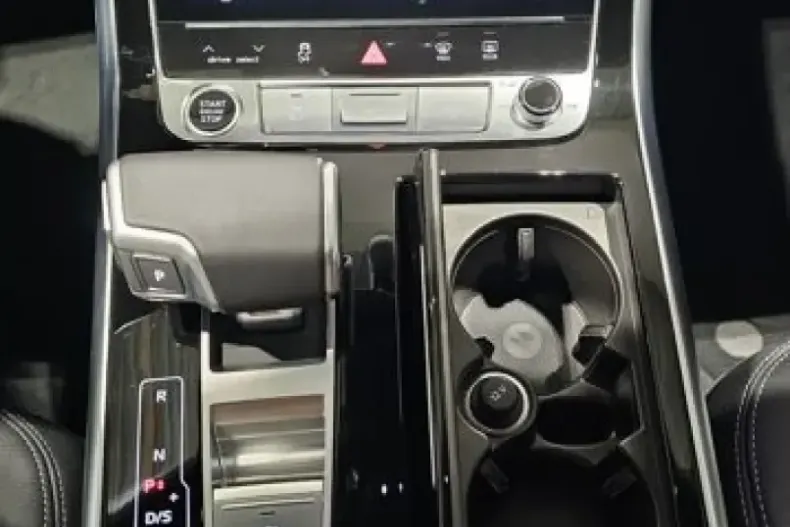 Audi Q8 din 2025 cu 15.911 km - oferta AUD184753 - foto 19