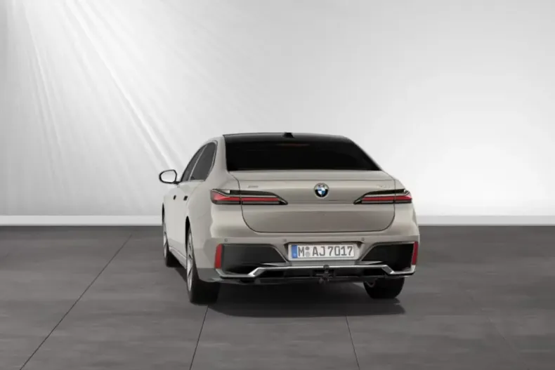 BMW 740 (Seria 7) din 2025 cu 27.300 km - oferta BMW184754 - foto 4