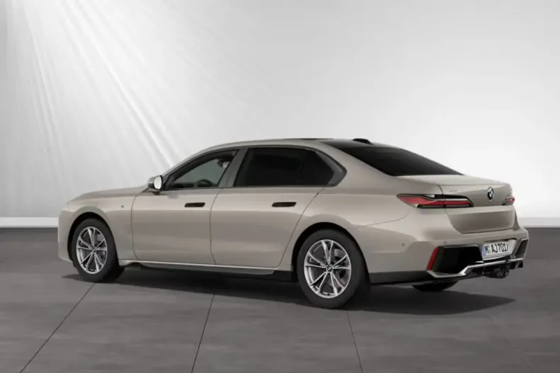 BMW 740 (Seria 7) din 2025 cu 27.300 km - oferta BMW184754 - foto 6