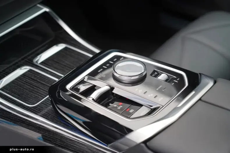 BMW 740 (Seria 7) din 2024 cu 25.000 km - oferta BMW184757 - foto 11