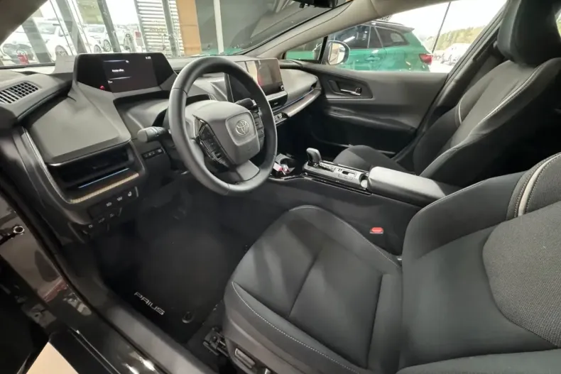 Toyota Prius din 2023 cu 3.231 km - oferta TOY184761 - foto 2