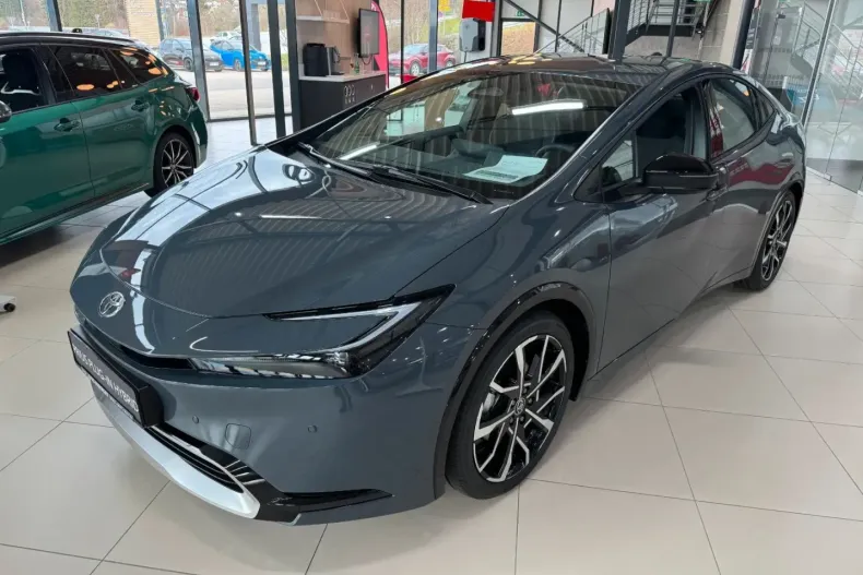 Toyota Prius din 2023 cu 3.231 km - oferta TOY184761 - foto 3