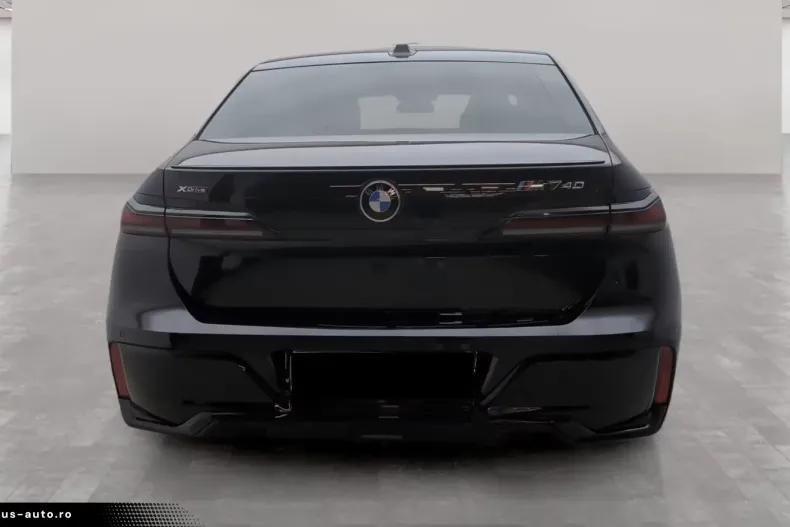 BMW 740 (Seria 7) din 2024 cu 20.304 km - oferta BMW184768 - foto 4
