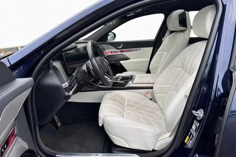 BMW 750 (Seria 7) din 2024 cu 29.890 km - oferta BMW184769 - foto 10