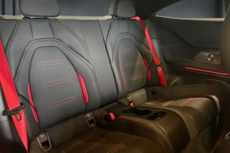 Mercedes-Benz E 53 AMG (Clasa E) din 2025 cu 17.700 km - oferta MER184771 - foto 15