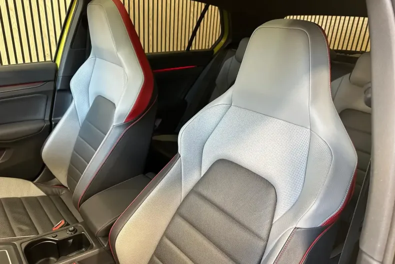 Volkswagen Golf din 2021 cu 62.530 km - oferta VOL184775 - foto 8