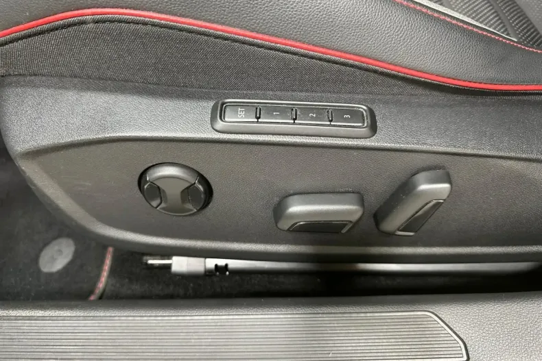 Volkswagen Golf din 2021 cu 62.530 km - oferta VOL184775 - foto 10