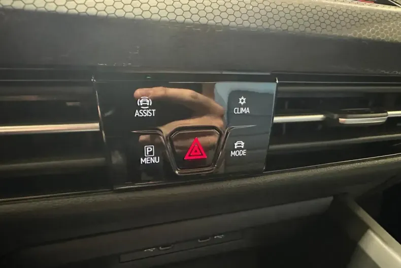 Volkswagen Golf din 2021 cu 62.530 km - oferta VOL184775 - foto 23