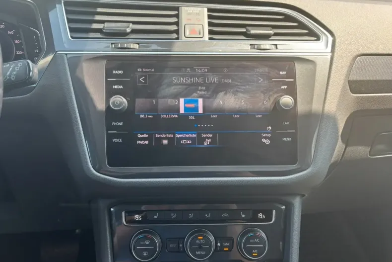 Volkswagen Tiguan Allspace din 2021 cu 69.790 km - oferta VOL184778 - foto 17