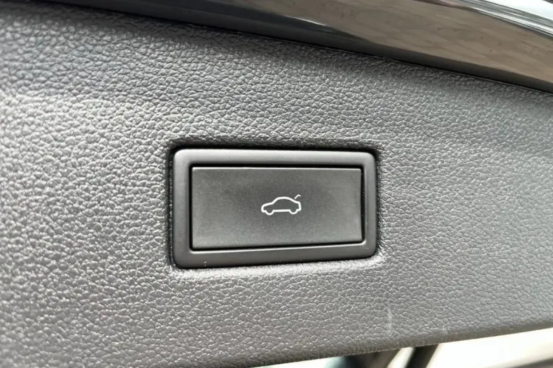 Volkswagen Tiguan din 2022 cu 78.200 km - oferta VOL184780 - foto 10