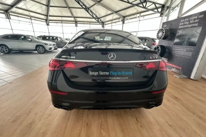 Mercedes-Benz E 53 AMG (Clasa E) din 2025 cu 8.100 km - oferta MER184781 - foto 5