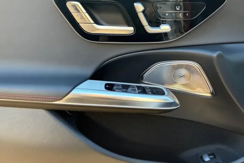 Mercedes-Benz E 53 AMG (Clasa E) din 2025 cu 1.600 km - oferta MER184782 - foto 5