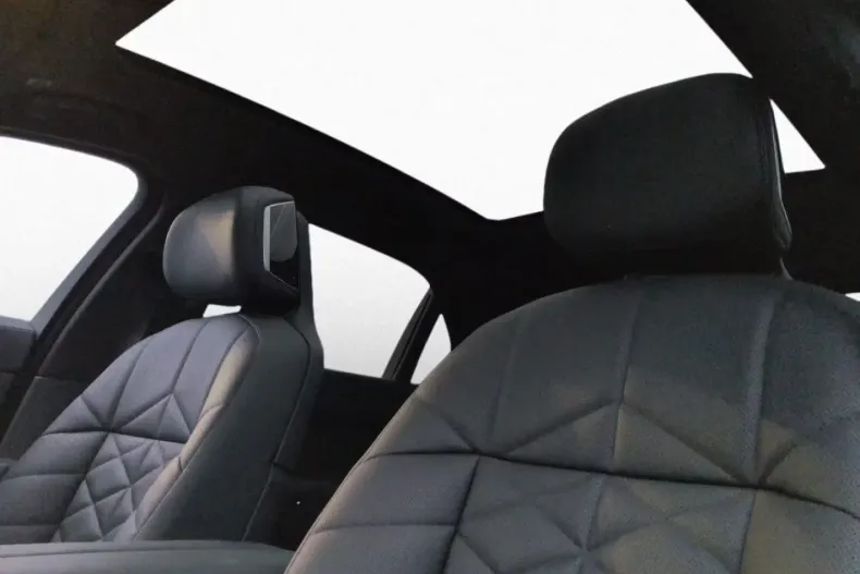 BMW 740 (Seria 7) din 2025 cu 27.660 km - oferta BMW184783 - foto 11