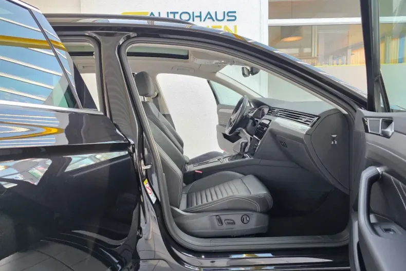 Volkswagen Passat Variant din 2022 cu 95.479 km - oferta VOL184789 - foto 18