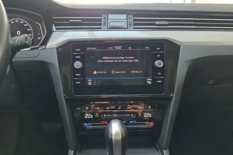 Volkswagen Passat Variant din 2022 cu 95.479 km - oferta VOL184789 - foto 31