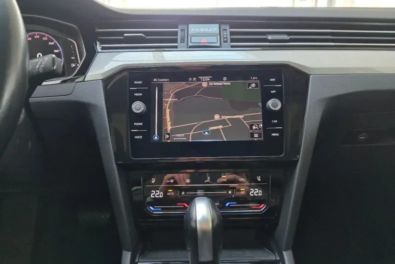 Volkswagen Passat Variant din 2022 cu 95.479 km - oferta VOL184789 - foto 32
