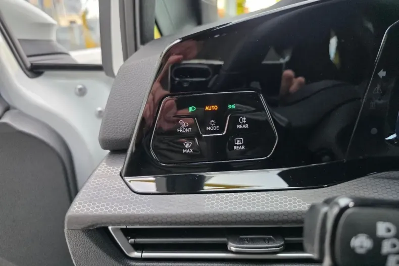 Volkswagen Golf din 2022 cu 56.650 km - oferta VOL184791 - foto 24