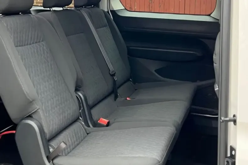 Volkswagen Caddy Maxi din 2021 cu 69.318 km - oferta VOL184792 - foto 14