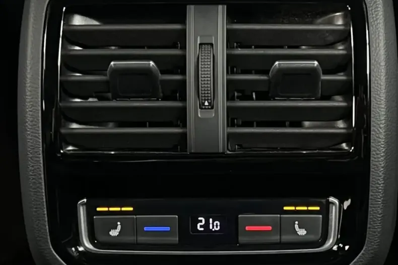 Volkswagen Arteon din 2021 cu 99.985 km - oferta VOL184793 - foto 38