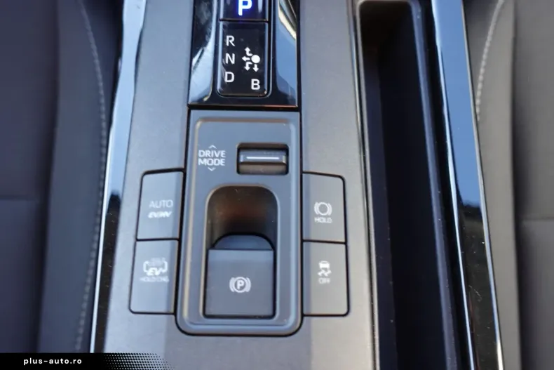 Toyota Prius din 2023 cu 22.730 km - oferta TOY184795 - foto 23