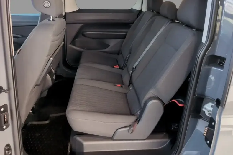 Volkswagen Caddy Maxi din 2022 cu 66.960 km - oferta VOL184799 - foto 7