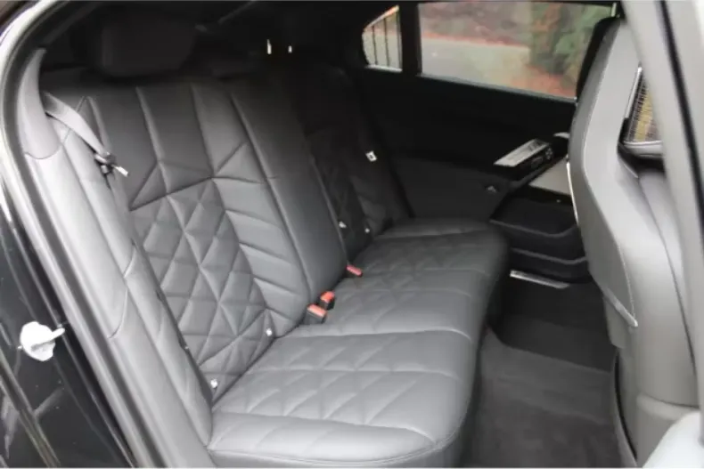 BMW 740 (Seria 7) din 2024 cu 41.700 km - oferta BMW184800 - foto 8