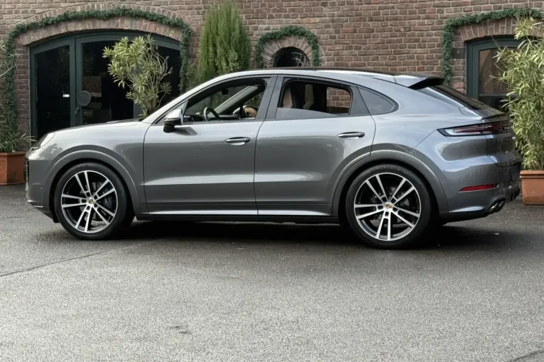 Porsche Cayenne din 2024 cu 12.200 km - oferta POR184805 - foto 11