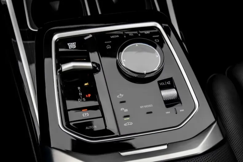 BMW 740 (Seria 7) din 2023 cu 69.649 km - oferta BMW184807 - foto 8