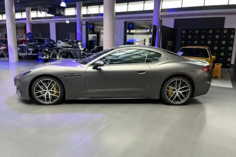 Maserati Granturismo din 2023 cu 18.300 km - oferta MAS184813 - foto 7