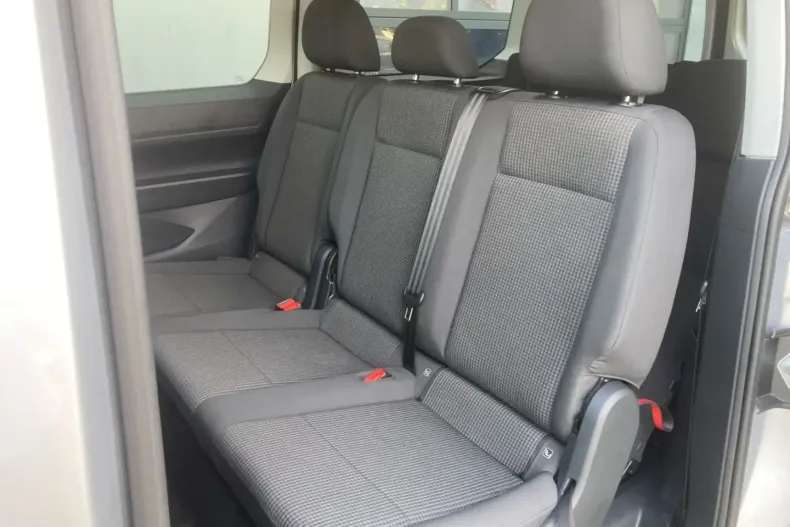 Volkswagen Caddy Maxi din 2022 cu 73.400 km - oferta VOL184814 - foto 7