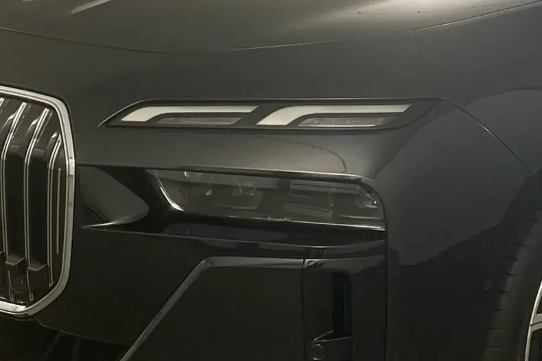 BMW 740 (Seria 7) din 2023 cu 30.337 km - oferta BMW184816 - foto 7