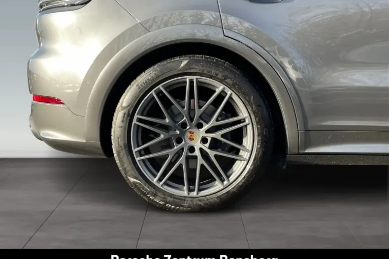 Porsche Cayenne din 2025 cu 12.900 km - oferta POR184817 - foto 9