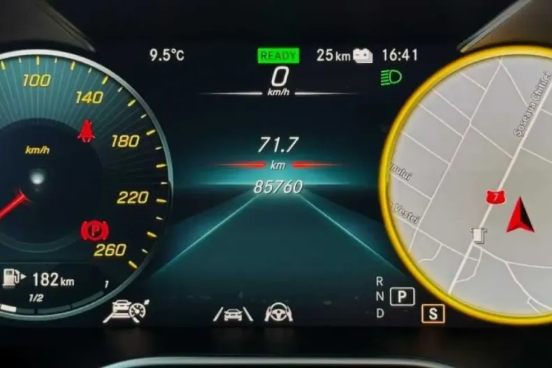 Mercedes-Benz GLC 200 (Clasa GLC) din 2021 cu 85.000 km - oferta MER184821 - foto 32