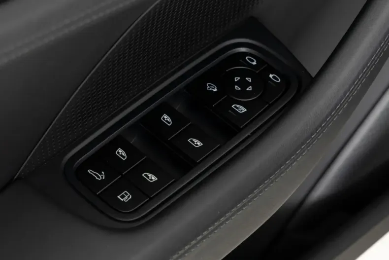 Porsche Panamera din 2024 cu 24.844 km - oferta POR184835 - foto 30