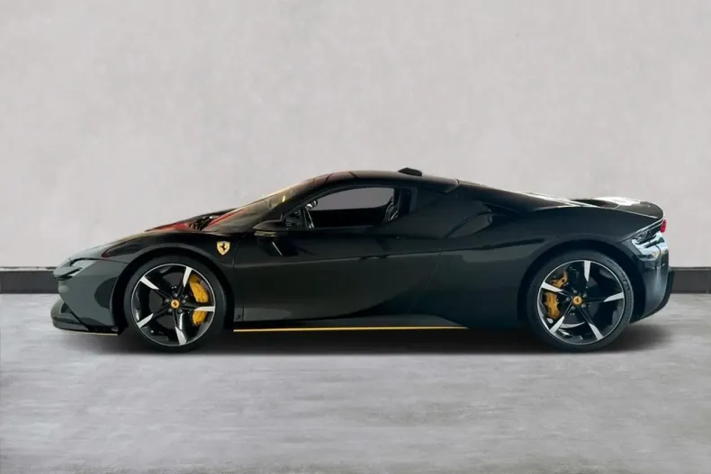 Ferrari SF90 din 2023 cu 3.400 km - oferta FER184844 - foto 7