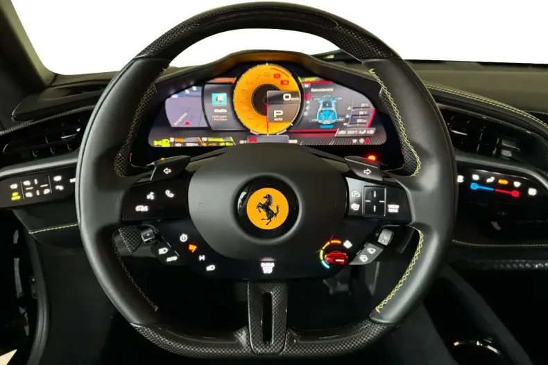 Ferrari SF90 din 2023 cu 3.400 km - oferta FER184844 - foto 10