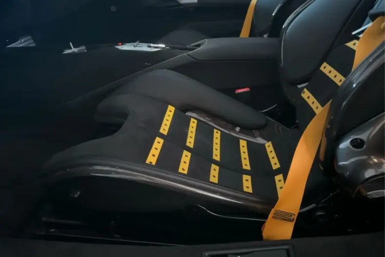 Ferrari SF90 din 2023 cu 3.400 km - oferta FER184844 - foto 17