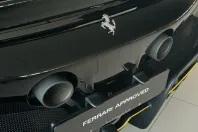 Ferrari SF90 din 2023 cu 3.400 km - oferta FER184844 - foto 24