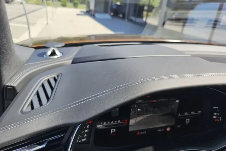 Audi RSQ8 din 2024 cu 35 km - oferta AUD184845 - foto 15