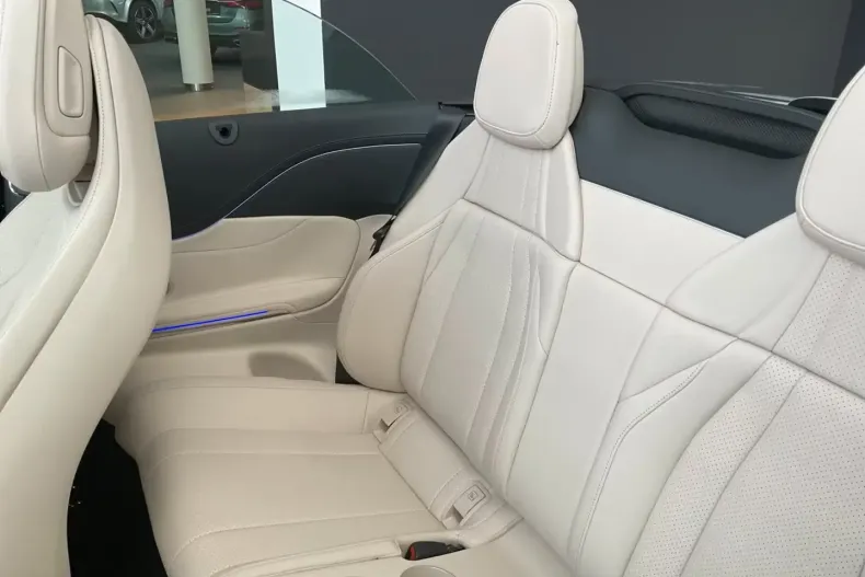 Mercedes-Benz CLE 200 (Clasa CLE) din 2025 cu 4.932 km - oferta MER184846 - foto 18